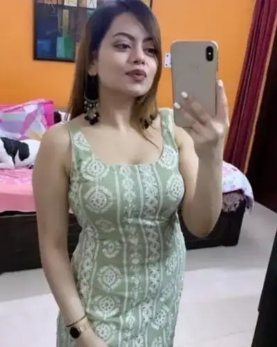 Call Girl in Chakia