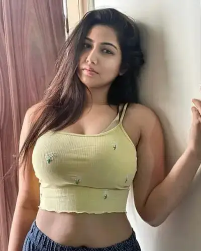 Escorts Chakia